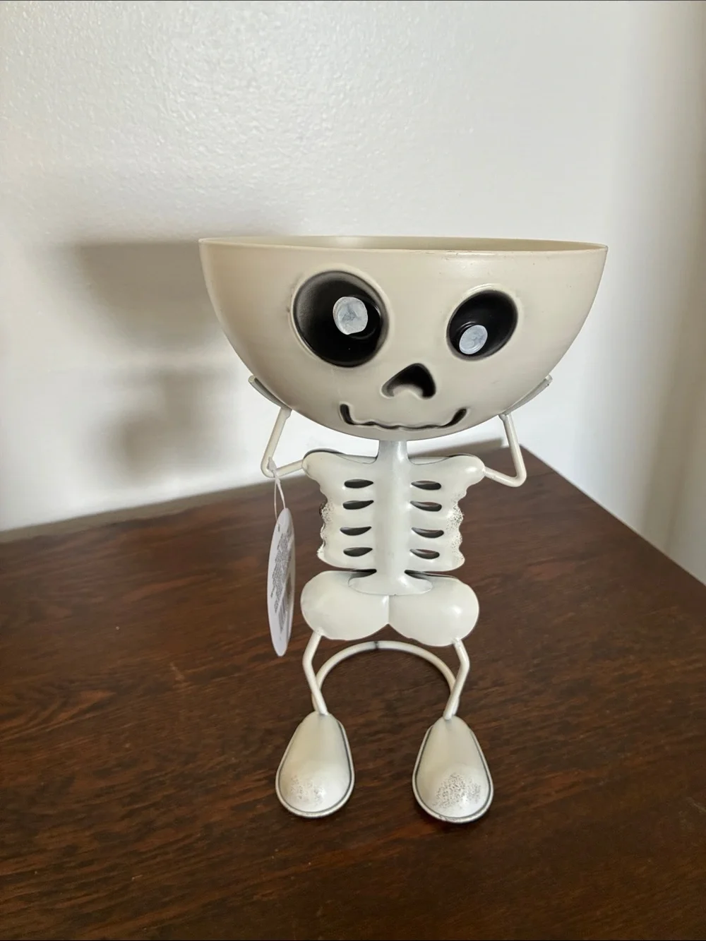 NWT- White Skeleton Man Metal Halloween Candy Bowl Decorative Stand